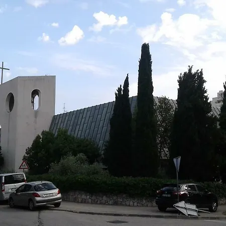 Mandala Δωμάτια σε οικογενειακή κατοικία *