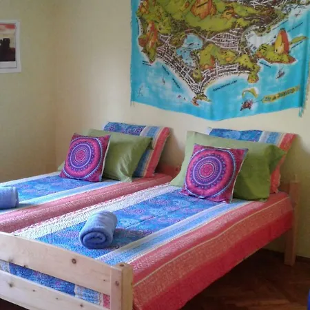 Mandala Homestay *